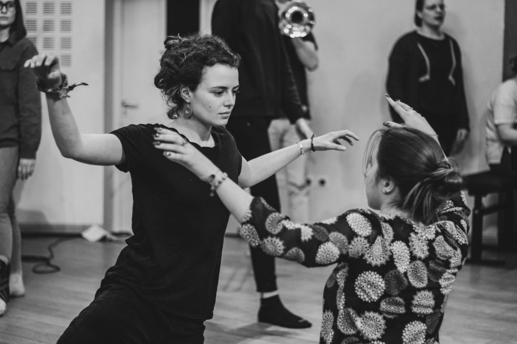 LES VILLES INVISIBLES 52 @Lucas Ennebeck Marcus Borja - Compagnie interpreludes - @Lucas Ennebeckles villes invisibles -